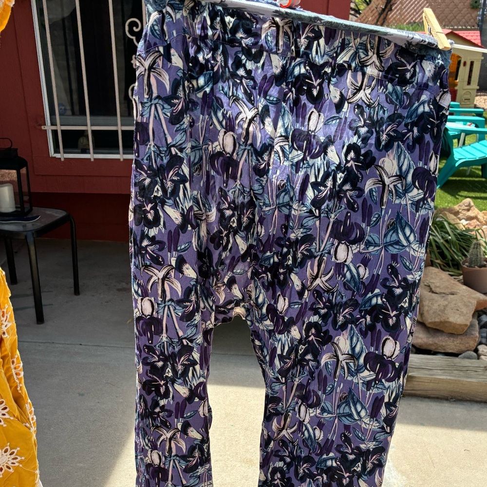 Floral Patterned Pants in Purple and Black